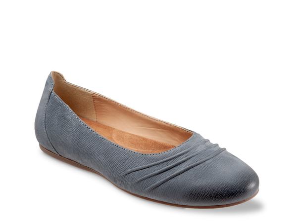 ソフトウォーク レディース シューズ パンプス Softwalk Safi Ballet Flat Navy ネイビー｜ReVida 店