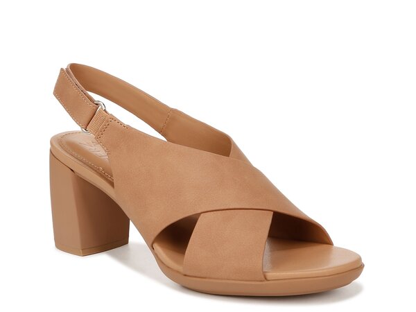 ナチュライザー レディース シューズ サンダル Naturalizer NXTGEN Treasure Sandal Cookie Dough｜ReVida 店