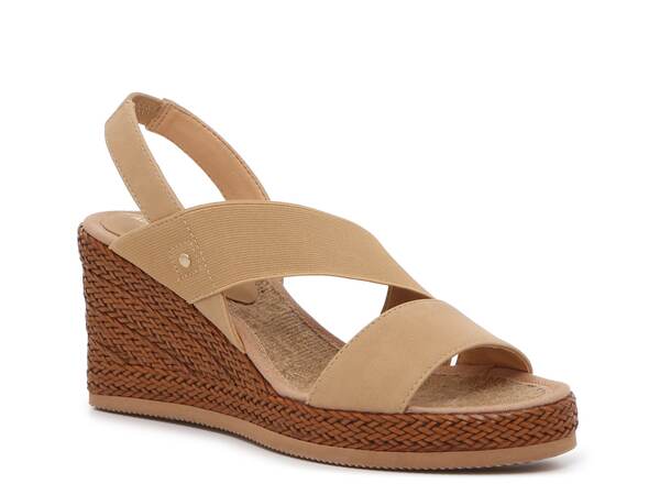 アドリアンヌヴィッタディーニ レディース シューズ サンダル Adrienne Vittadini Bandelle Wedge Sandal Tan タン｜ReVida 店