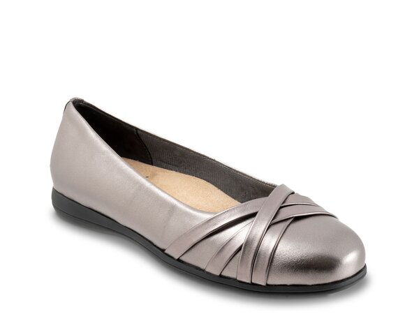 トロッターズ レディース シューズ スリッポン・ローファー Trotters Daphne Slip-On Pewter ピューター