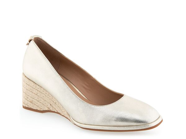 エアロソールズ レディース シューズ パンプス Aerosoles Aurora Wedge Pump Soft Gold Metallic ゴールド