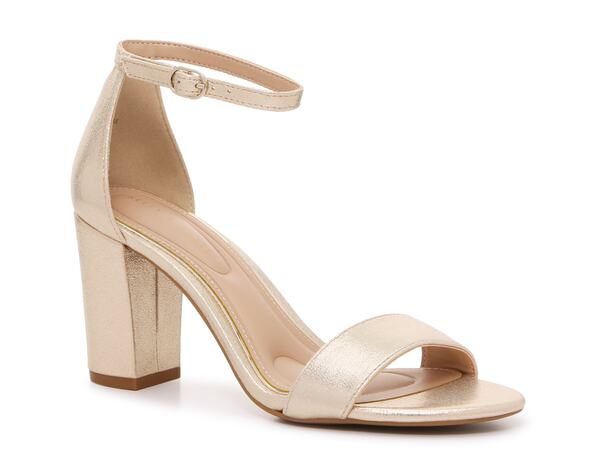 ケリー＆ケイティ レディース シューズ サンダル Kelly & Katie Hailee Sandal Gold Metallic Wide ゴールド
