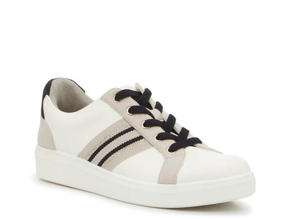 ビジーズ レディース シューズ スニーカー BZees Happy Friday Sneaker - Women\u0027s White/Taupe/Black 白いこと