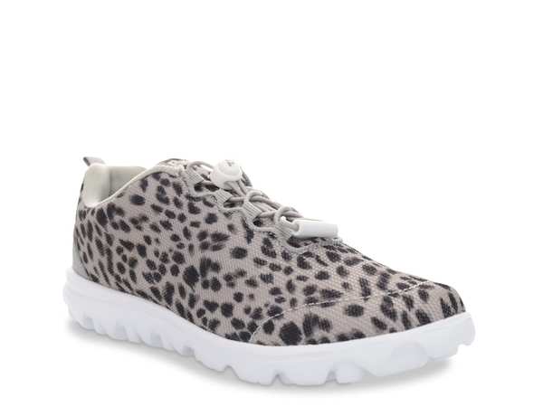 労働者階級愛玩動物 レディース シューズ スニーカー Propet Travelactive Safari Sneaker Grey Animal Print 薄墨色 レディース靴-スニーカー