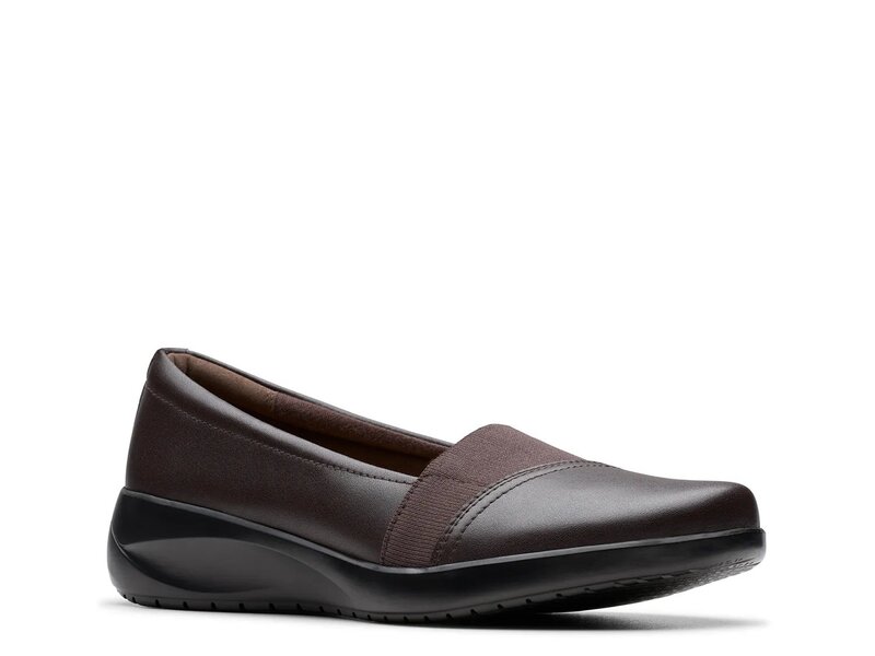 クラークス レディース シューズ スリッポン・ローファー Clarks Kaetlyn Rhea Slip-On Chocolate Leather チョコレート