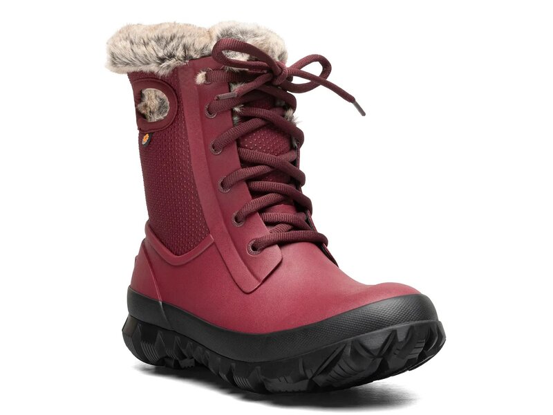【送料無料】 ボグス レディース ブーツ・レインブーツ シューズ Arcata Dots Snow Boot - Women's Oxblood画像