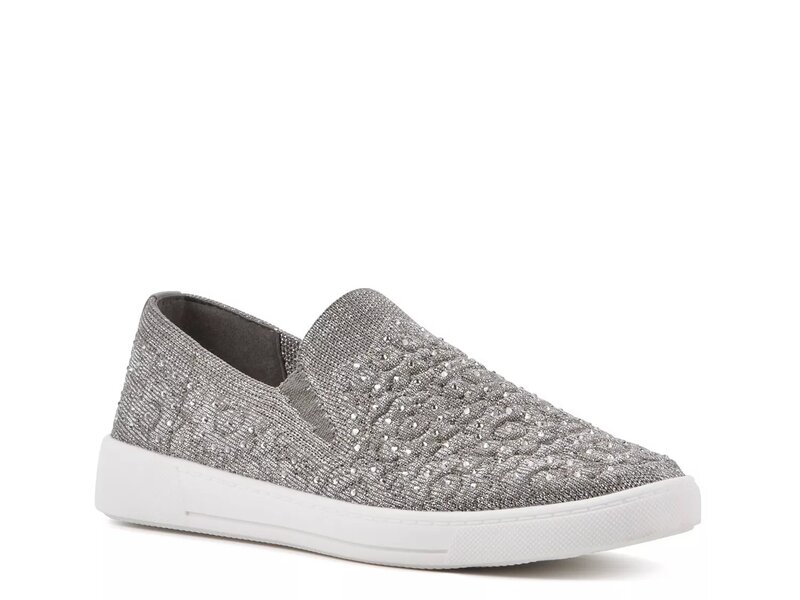 白いこと牟礼 レディース シューズ スニーカー White Mountain Unit Slip-On Sneaker Silver Metallic しろがね色