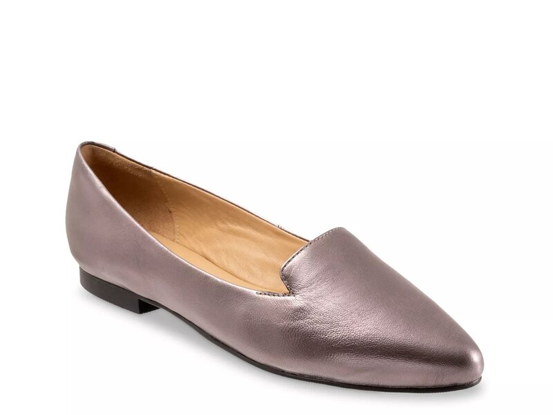 トロッターズ レディース シューズ パンプス Trotters Harlowe Slip-On Pewter Metallic Leather ピューター｜ReVida 店