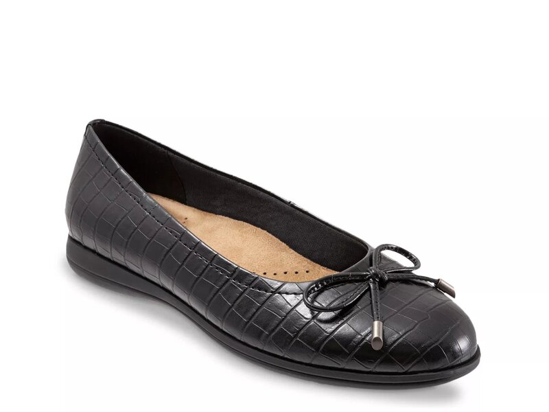 トロッターズ レディース シューズ パンプス Trotters Dellis Ballet Flat Black Croc Print ブラック
