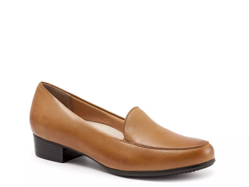 トロッターズ レディース シューズ スリッポン・ローファー Trotters Monarch Loafer Cognac｜ReVida 店 27,232円