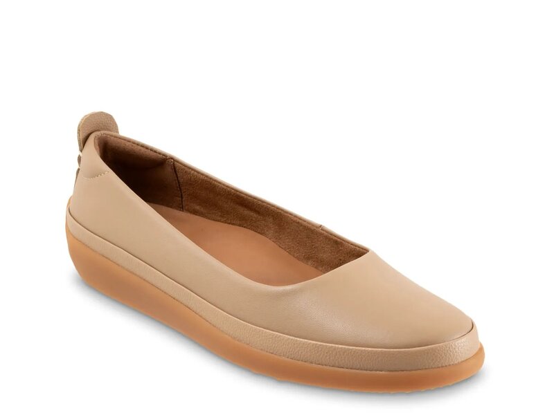 ソフトウォーク レディース シューズ スリッポン・ローファー Softwalk Disa Slip-On Beige Leather ベージュ
