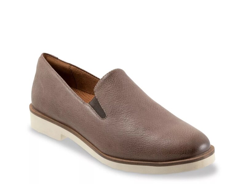 ソフトウォーク レディース シューズ スリッポン・ローファー Softwalk Whistle II Slip-On Grey グレー｜ReVida 店 26,128円