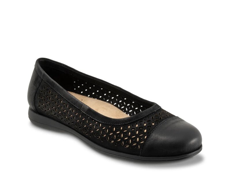 トロッターズ レディース シューズ パンプス Trotters Delmara Ballet Flat Black Perforated 黒いこと
