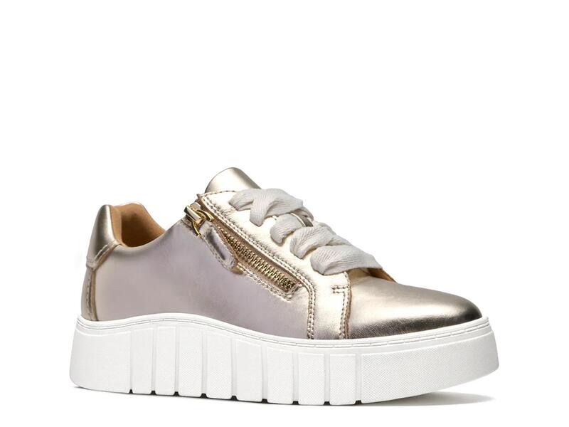 クラークス レディース シューズ スニーカー Clarks Mykah Joy Sneaker Gold Leather ゴールド