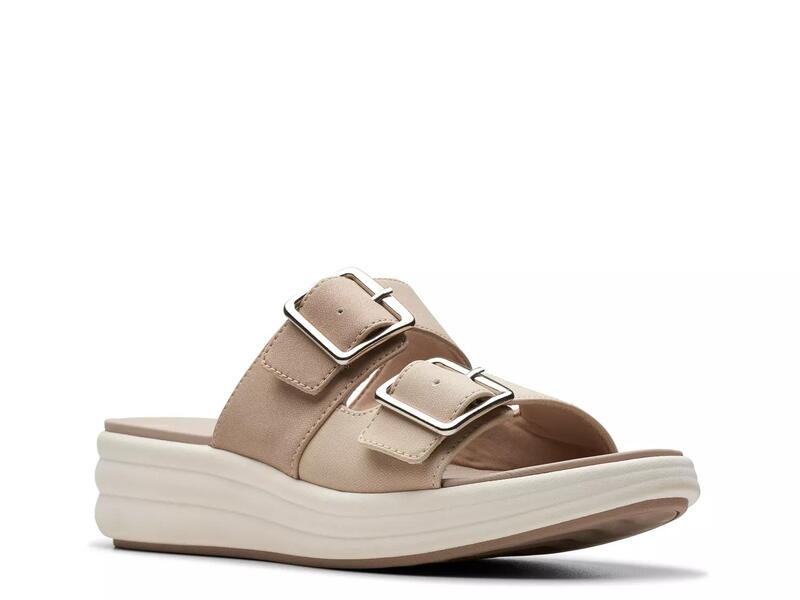 クラークス レディース シューズ サンダル Clarks Cloudsteppers Drift Wedge Sandal Sand サンド