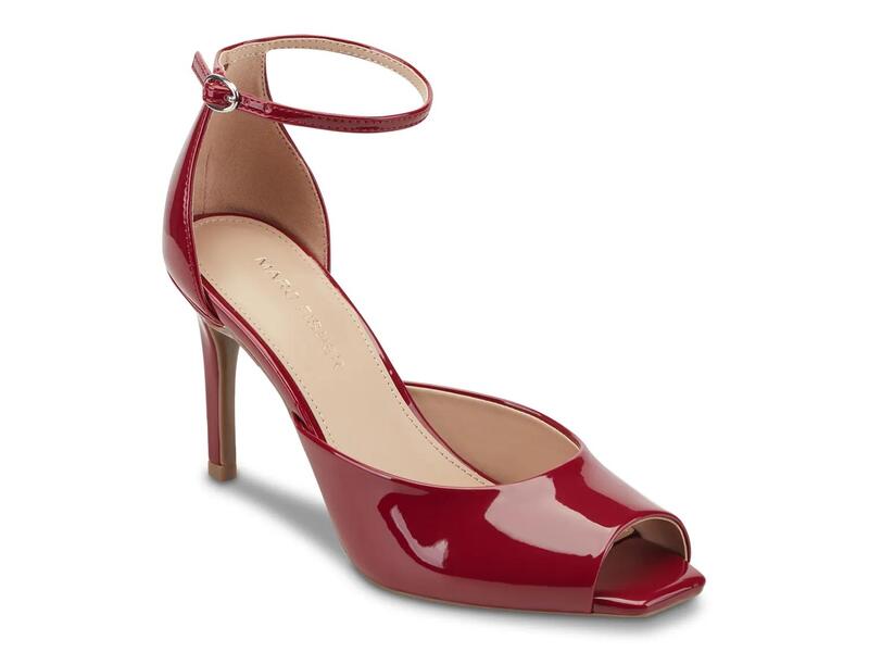 マークフィッシャー レディース シューズ サンダル Marc Fisher Veni Sandal Red 赤いこと