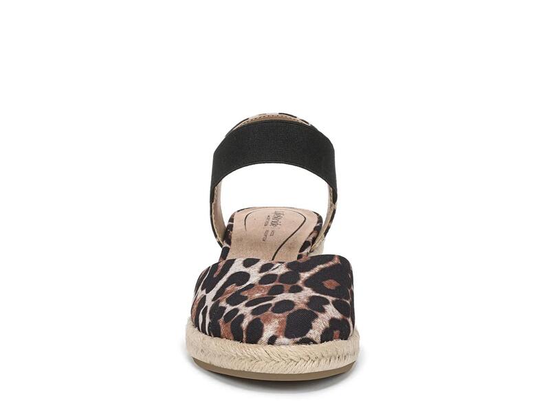 ライフストライド レディース シューズ サンダル LifeStrideKimmiespadrille Wedge Sandal Beige Leopard Print ベージュ|ReVida 店