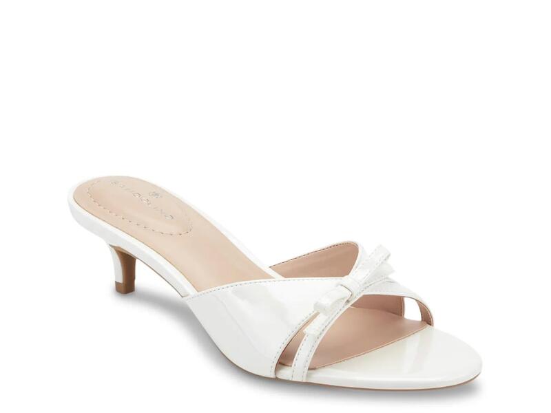 バンドリーノ レディース シューズ サンダル BandolinoRissie Sandal White Patent 白いこと