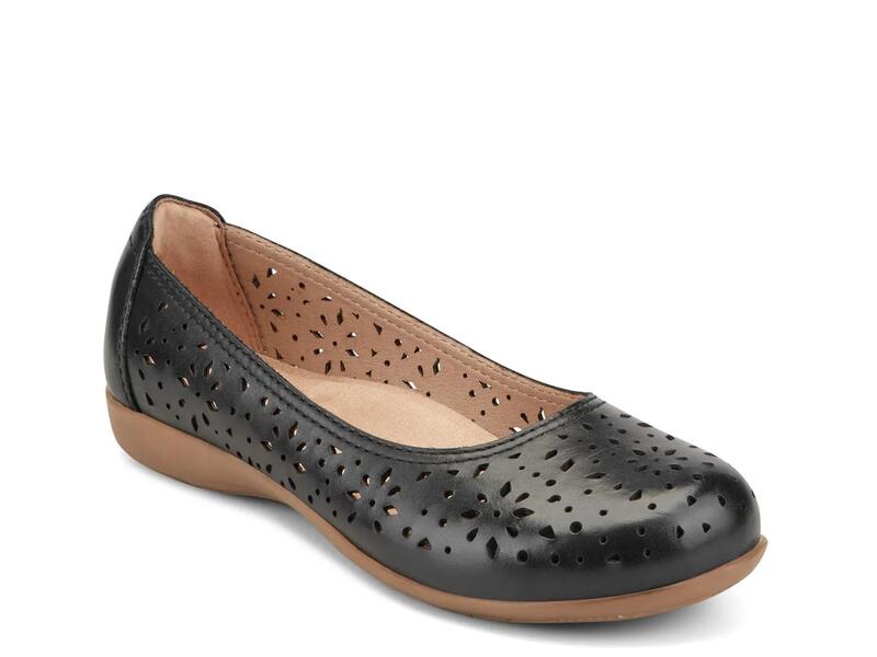 アース レディース シューズ パンプス Earth Bentlee Flat Black ブラック|ReVida 店