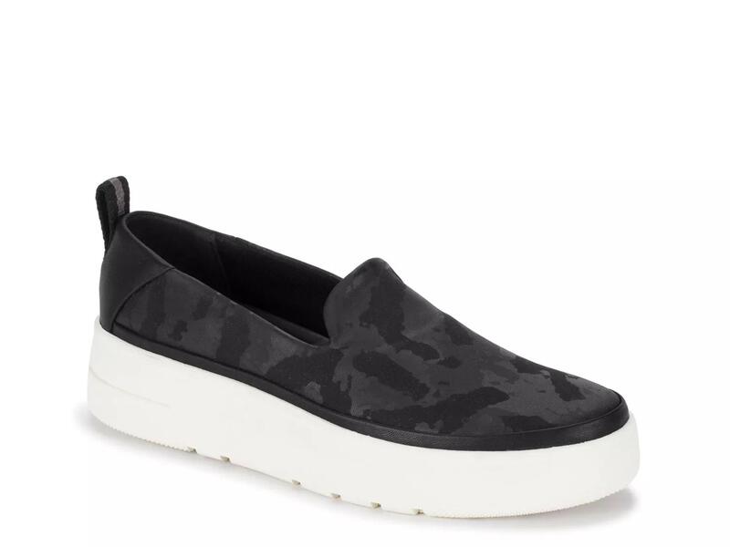 ベアトラップス レディース シューズ スリッポン・ローファー プラットホーム Baretraps Nevin Platform Slip-On Black Camouflage 黒いこと