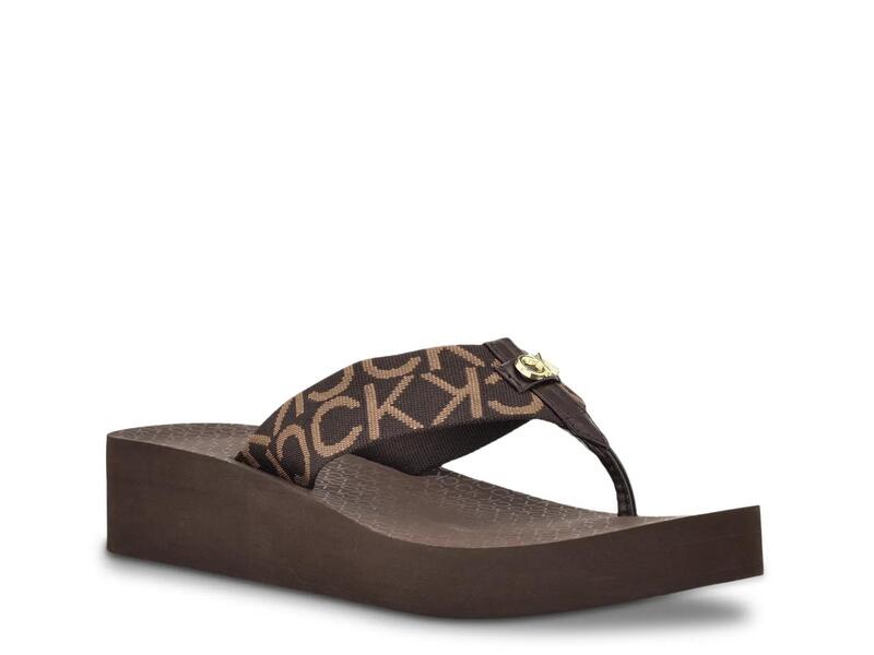 カルバンクライン レディース シューズ サンダル Calvin KleinMeena Wedge Sandal Dark Brown ブラウン｜ReVida 店