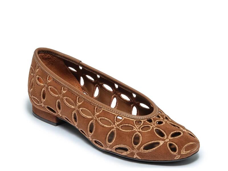 ベルナルド レディース シューズ パンプス BernardoBrie Flat Almond Brown 赤銅色