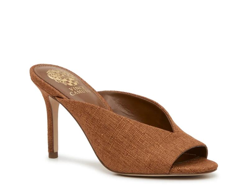 ヴィンスカムート レディース シューズ サンダル Vince CamutoTiroda Sandal Burnt Sugar