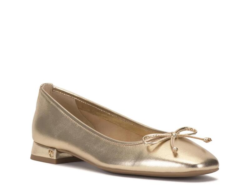 ヴィンスカムート レディース シューズ パンプス Vince CamutoJenla Flat Gold Metallic ゴールド