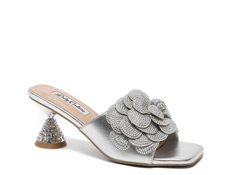 レディクチュール レディース シューズ サンダル Lady CouturePetal Sandal Silver Synthetic しろがね色