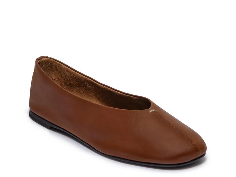 ベルナルド レディース シューズ パンプス BernardoMeredith Flat Mahogany Leather|ReVida 店