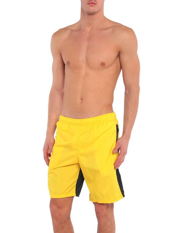 ジバンシー メンズ ハーフパンツ・ショーツ shorts Swim 水着 Yellow