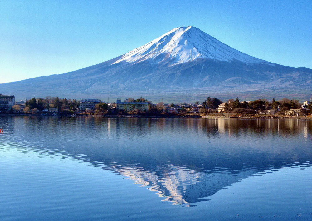 楽天市場】絵画風 壁紙ポスター (はがせるシール式) 天晴れの富士山と雲海 富士山 ふじやま開運 パワースポット パノラマ キャラクロ  FJS-101P1 (パノラマ版 1440mm×576mm) ＜日本製＞ ウォールステッカー 浴室 壁紙 お風呂ポスター : レアルインターショップ