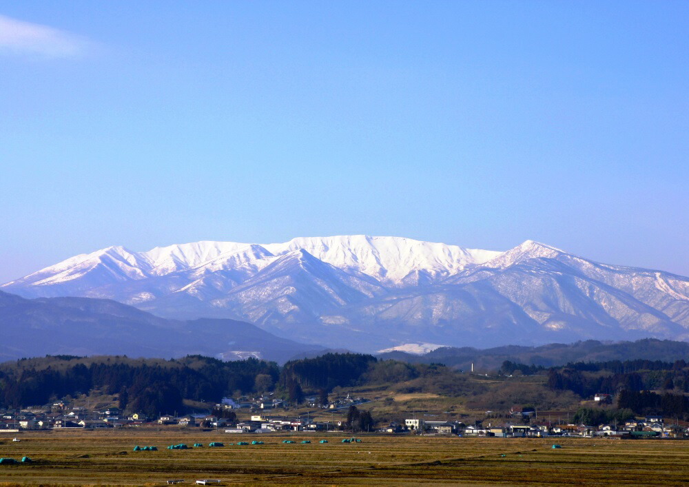 絵画風 壁紙ポスター (はがせるシール式) 蔵王連峰 蔵王山 奥羽山脈 熊野岳 日本百名山 キャラクロ ZAO-002A1 (A1版 830mm×585mm) ＜日本製＞ ウォールステッカー お風呂ポスター