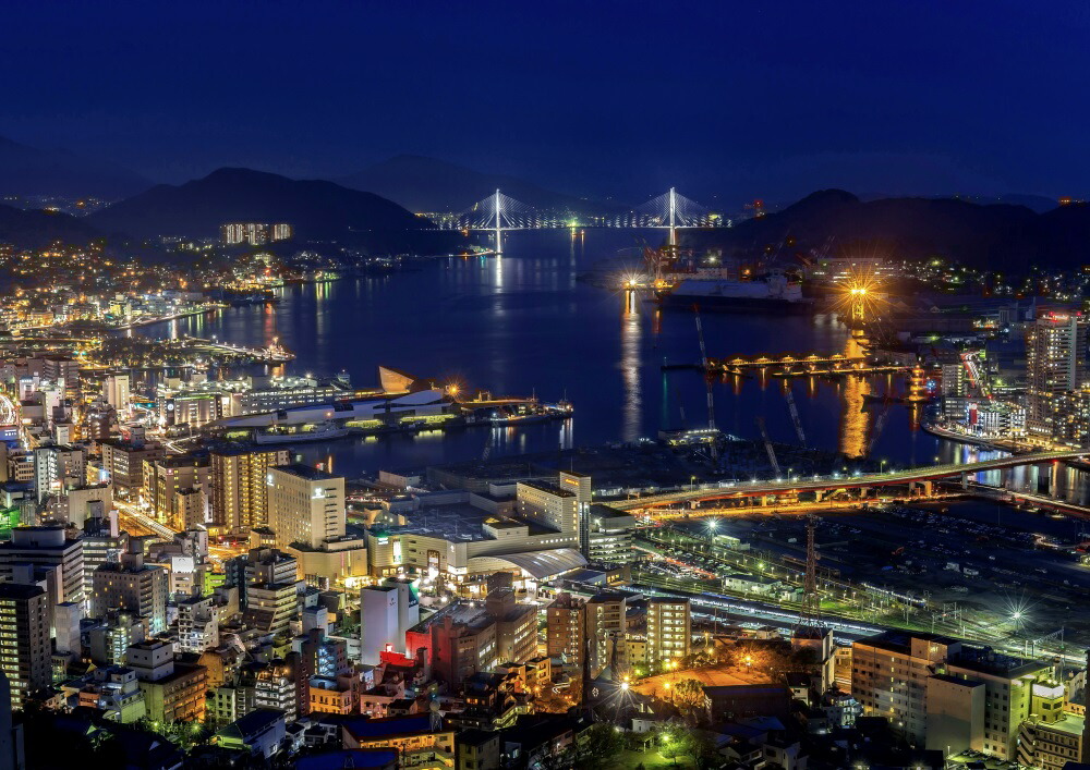 絵画風 壁紙ポスター (はがせるシール式) 長崎 夜景 日本三大夜景 世界新三大夜景 キャラクロ NGS-002A1 (A1版 830mm×585mm) ＜日本製＞ ウォールステッカー お風呂ポスター