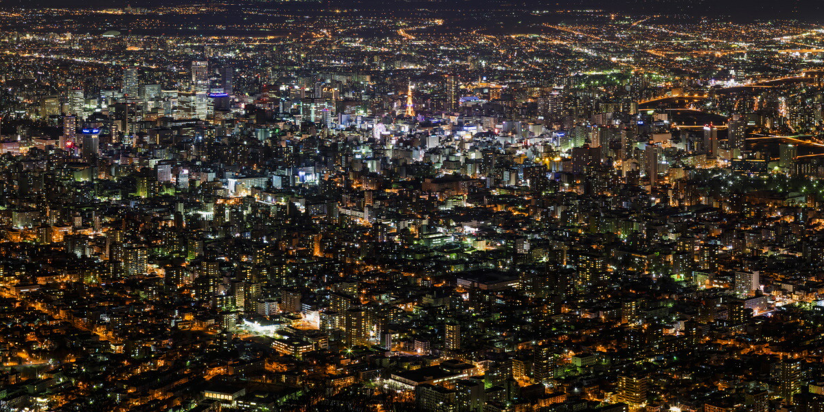 楽天市場 絵画風 壁紙ポスター はがせるシール式 札幌の夜景 都市
