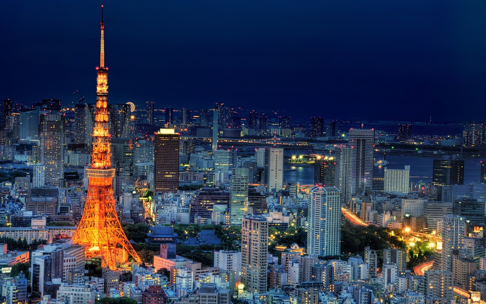絵画風 壁紙ポスター (はがせるシール式) 東京タワーと東京湾 夜景 東京港 芝 増上寺 キャラクロ TKT-023W1 (ワイド版 921mm×576mm) ＜日本製＞ ウォールステッカー お風呂ポスター