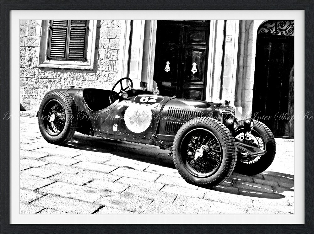 楽天市場 絵画風 壁紙ポスター はがせるシール式 クラシックカー ヴィンテージ レースカー モノクロ 額縁印刷 トリックアート キャラクロ Clvc 004sgf1 784mm 585mm 建築用壁紙 耐候性塗料 インテリア レアルインターショップ