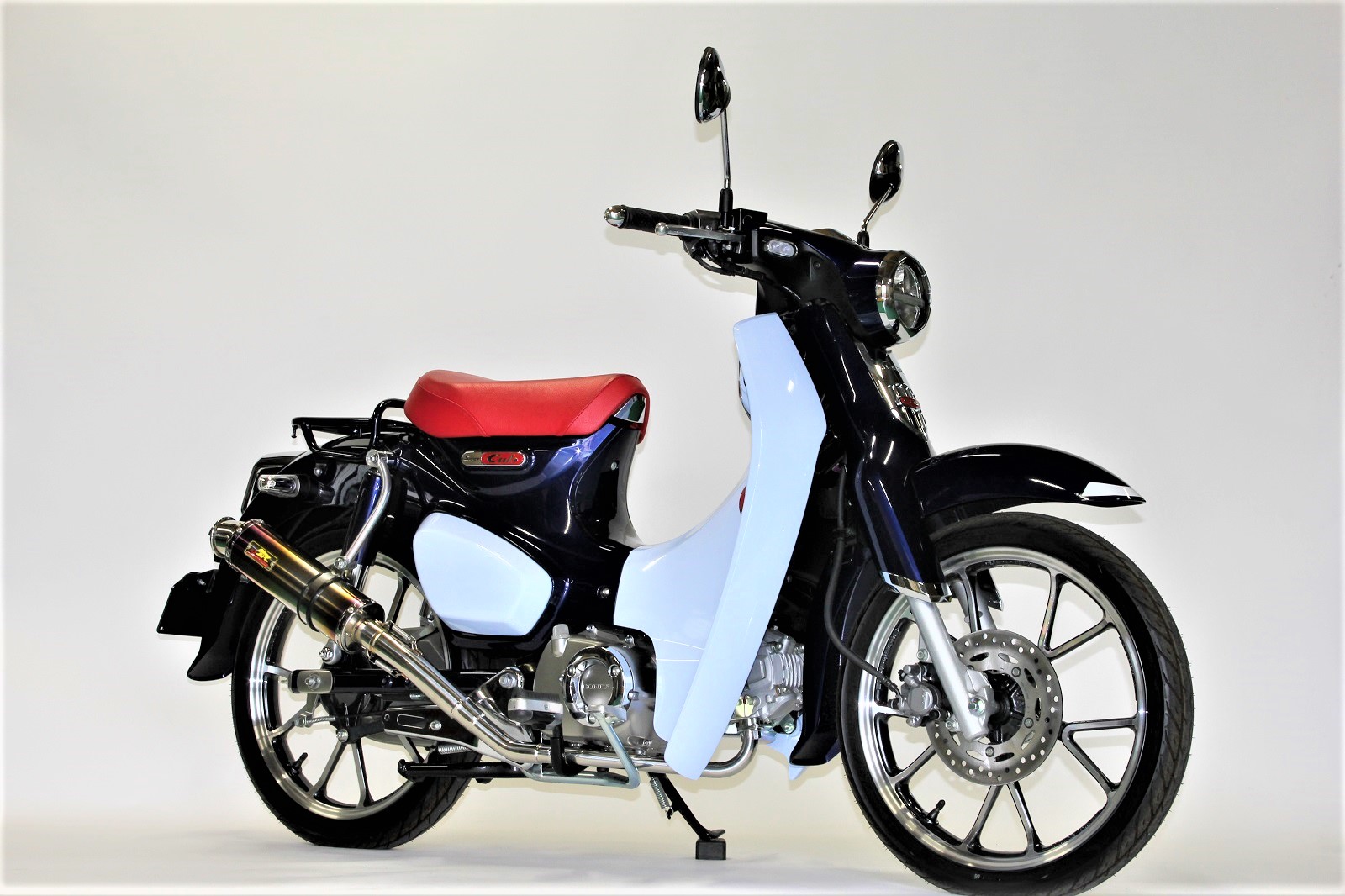 最大5万円OFFクーポン！ Realize ホンダ クロスカブ110 エンプレス Ti