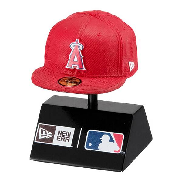 BANDAI - NEW ERA MLB Cap ミニチュア ＆ ユニフォームフレームマグネット NEW ERA MLB Cap ミニチュア ＆ ユニフォームフレームマグネット