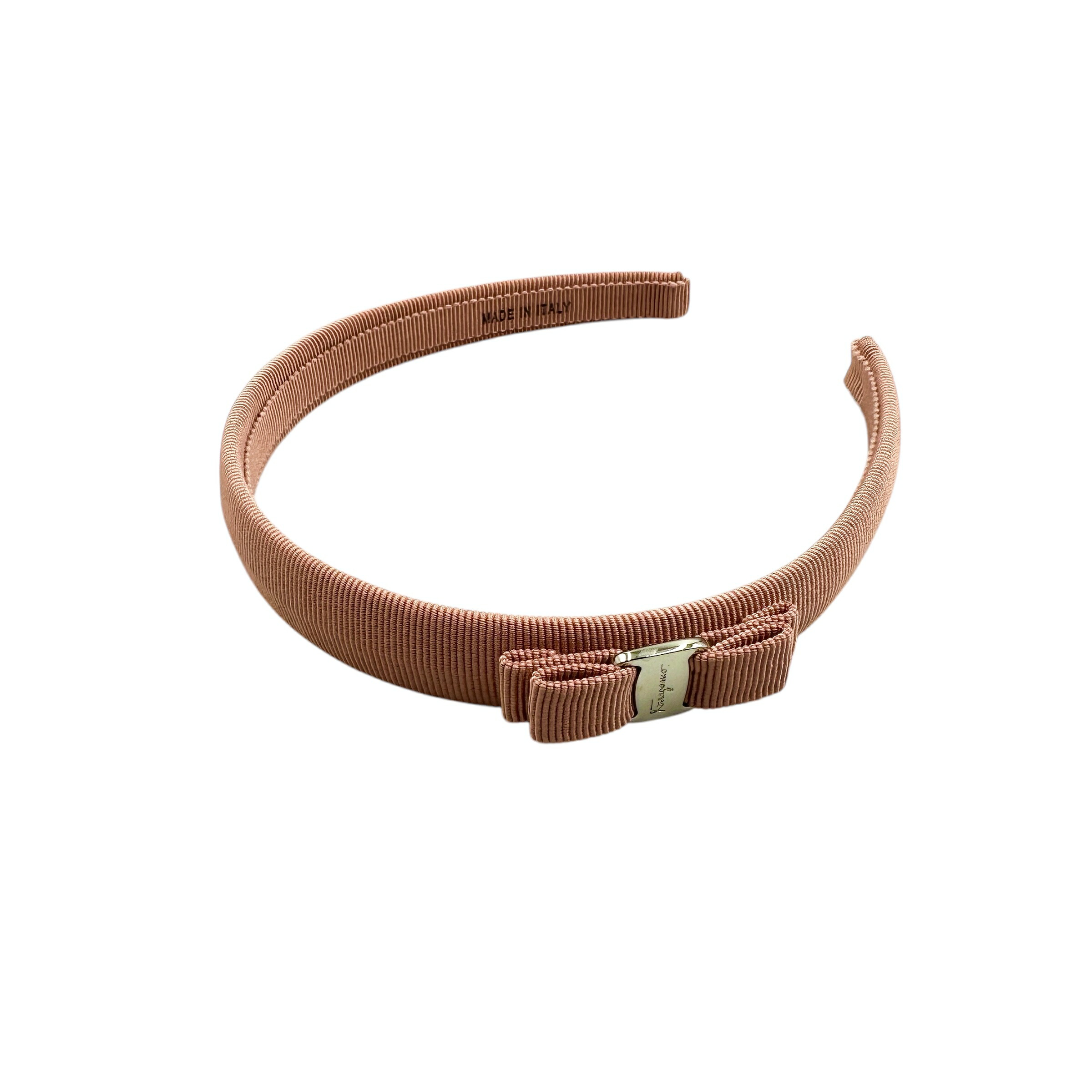 サルヴァトーレフェラガモ　ガンチーニ　レザー　カチューシャ　ヘアアクセサリー FERRAGAMO サルヴァトーレ フェラガモ Salvatore Ferragamo