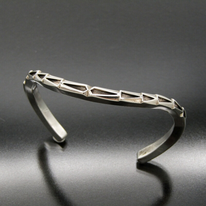 楽天市場】【中古】美品 Perry Shorty ナバホ族 バングル サン