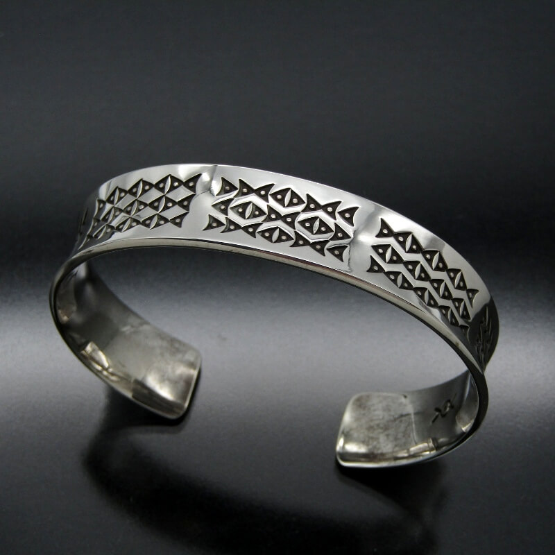 楽天市場】【中古】Perry Shorty ナバホ族 バングル 4面 スタンプ