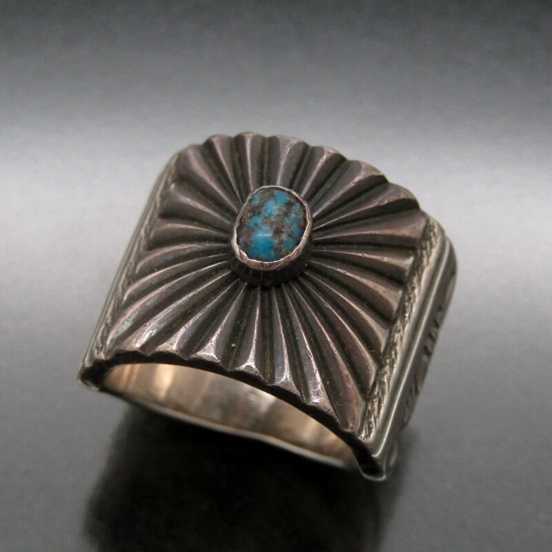 [Used] Derrick Gordon Navajo Tribe Ring Bisbee Turquoise Derrick Gordon Sunburst Stamp Work No. 12 Indian Jewelry Silver 28012088
