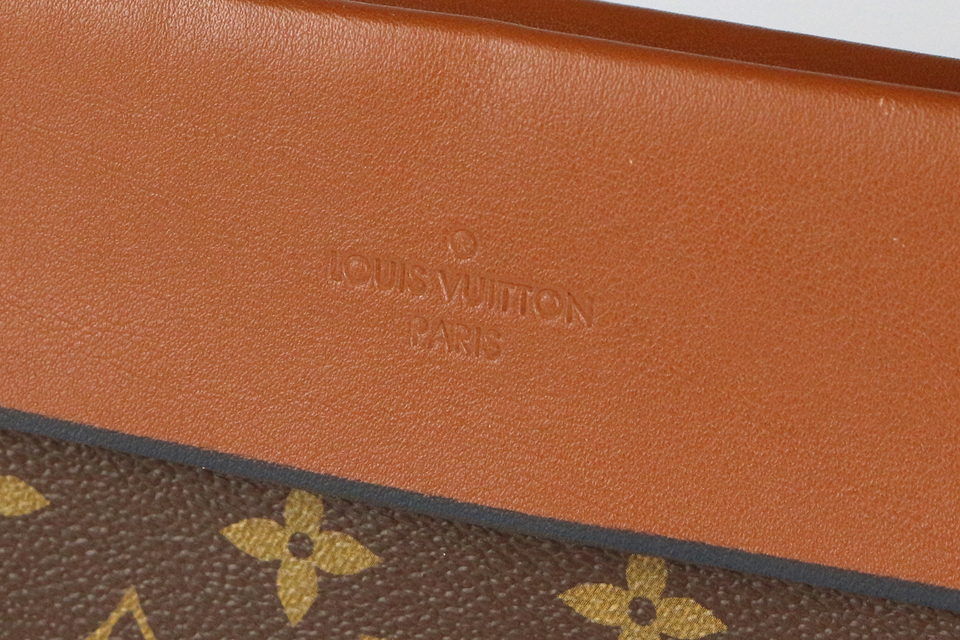 LOUIS VUITTON ルイ ヴィトン ポシェット テュイルリー（クラッチ