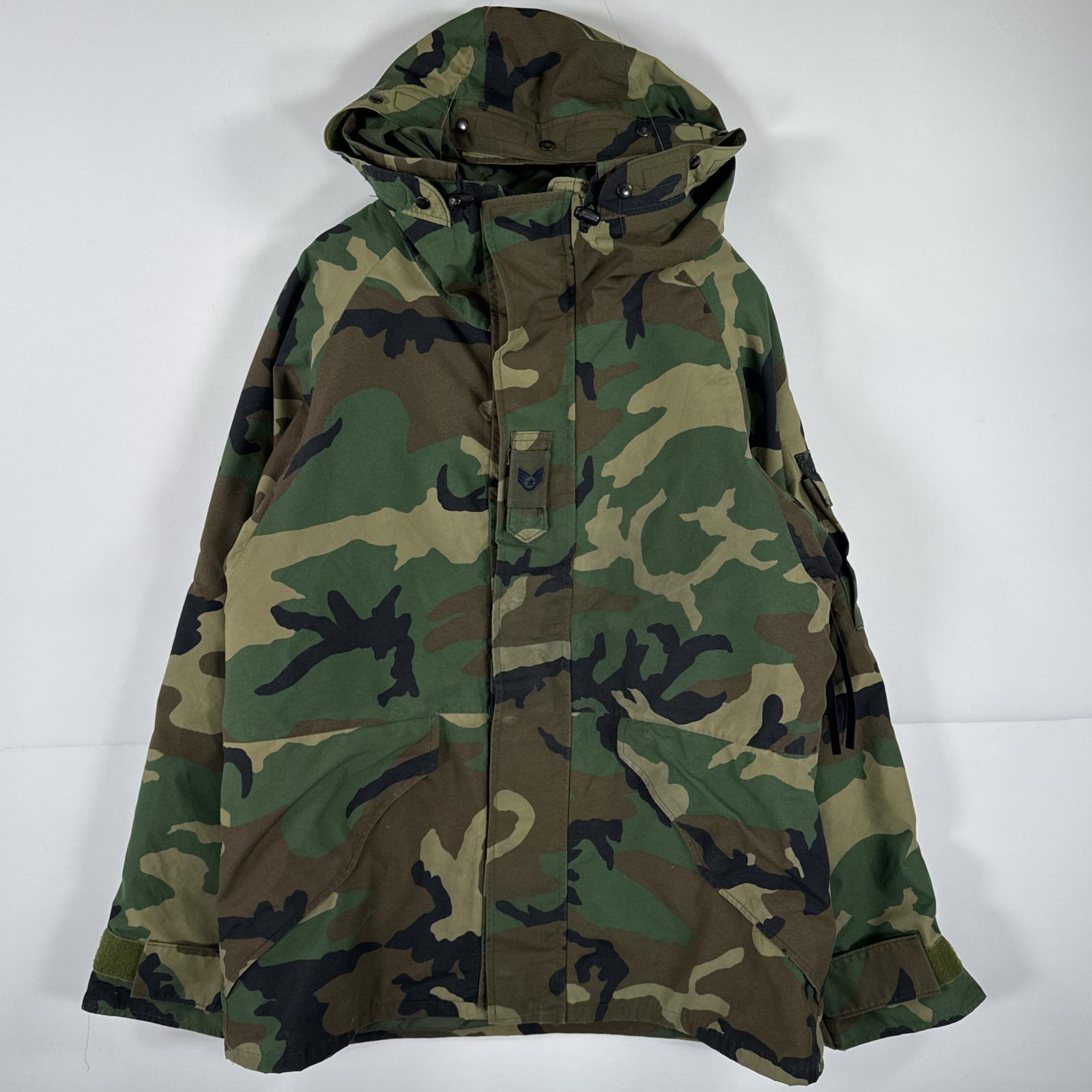 古着 ミリタリージャケット ECWCS GORE-TEX ウッドランドカモ ゴアテックス マウンテンパーカー 実物 米軍 迷彩 medium regular ブラウン メンズ 【中古】
