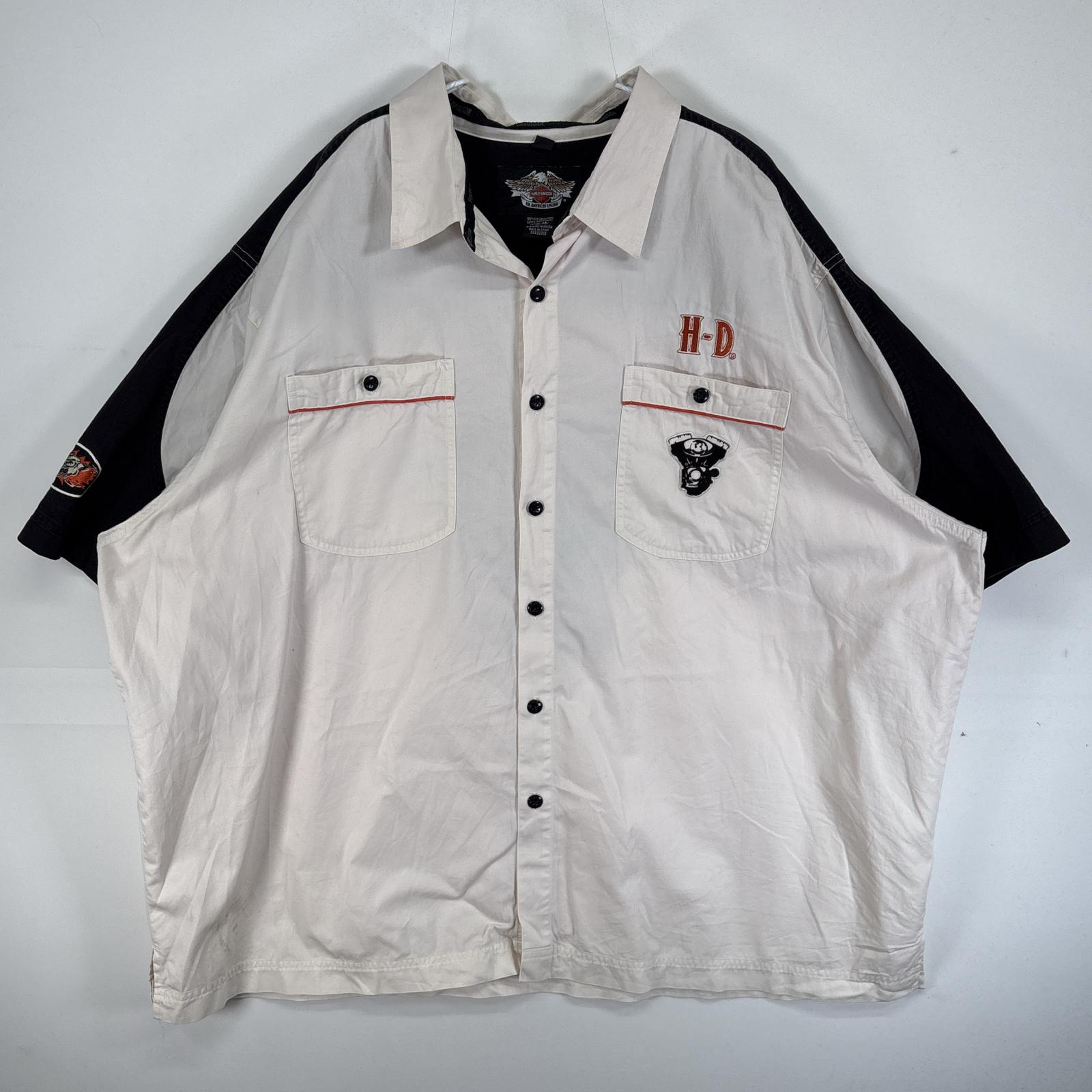 古着 ハーレーダビッドソン HARLEY DAVIDSON 半袖シャツ ワーク 両面 刺繍 ロゴ 大きいサイズ 3XL ベージュ系 ツートン メンズ 【中古】｜古着屋NIKKU