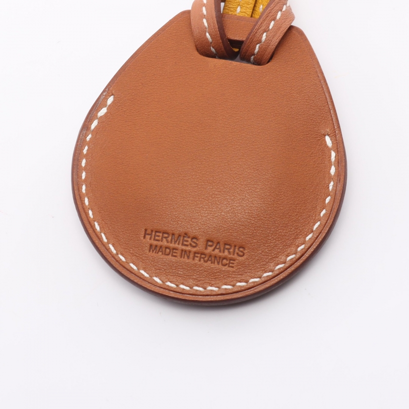 エルメス HERMES Apple AirTag Hermes エアタグ ゴールド ジョーヌ