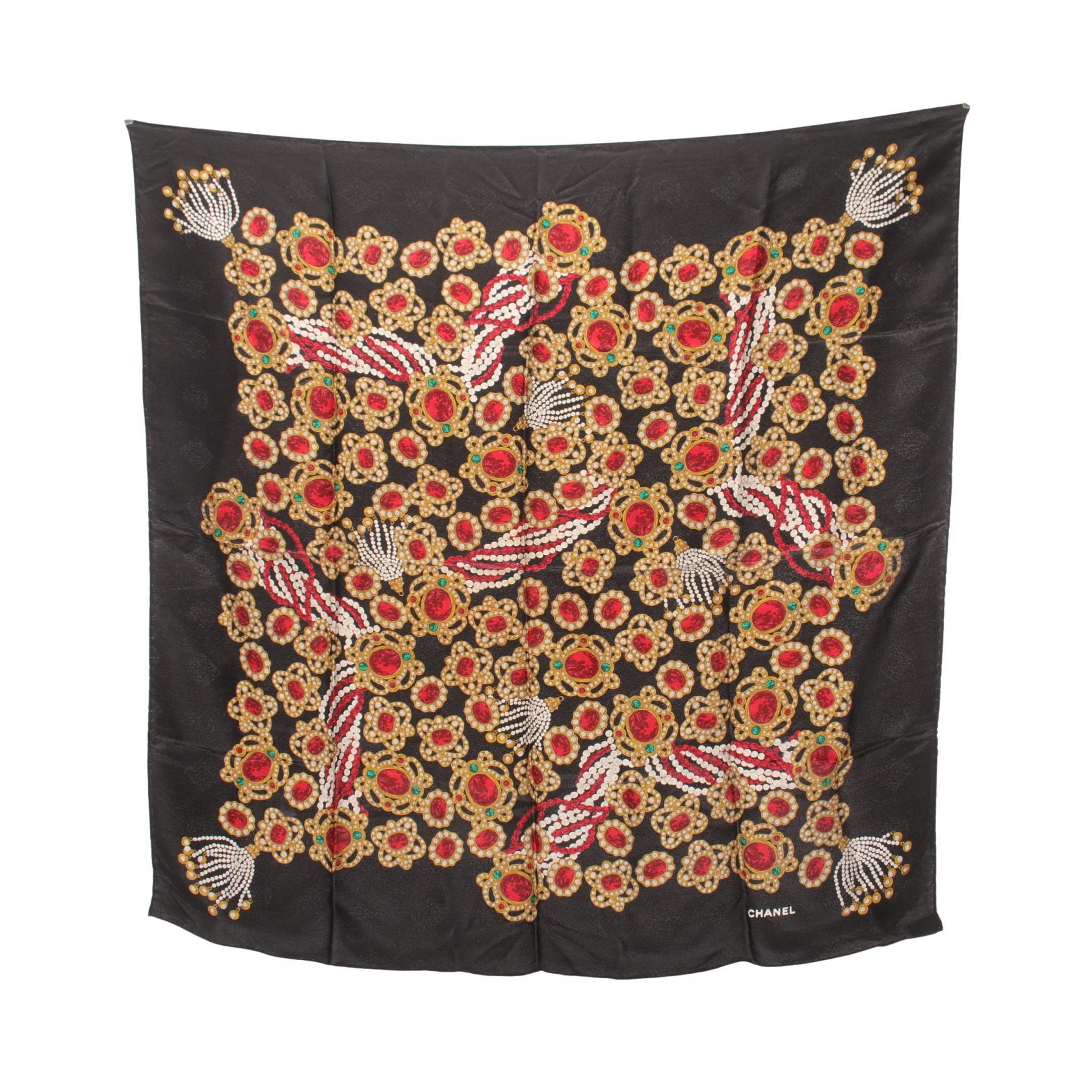 ♥美品　CHANEL シャネル　ココマーク　スカーフ　ブラウン系　85㎝×79㎝ CHANEL シャネル スカーフ チェーン フラワー ココマーク