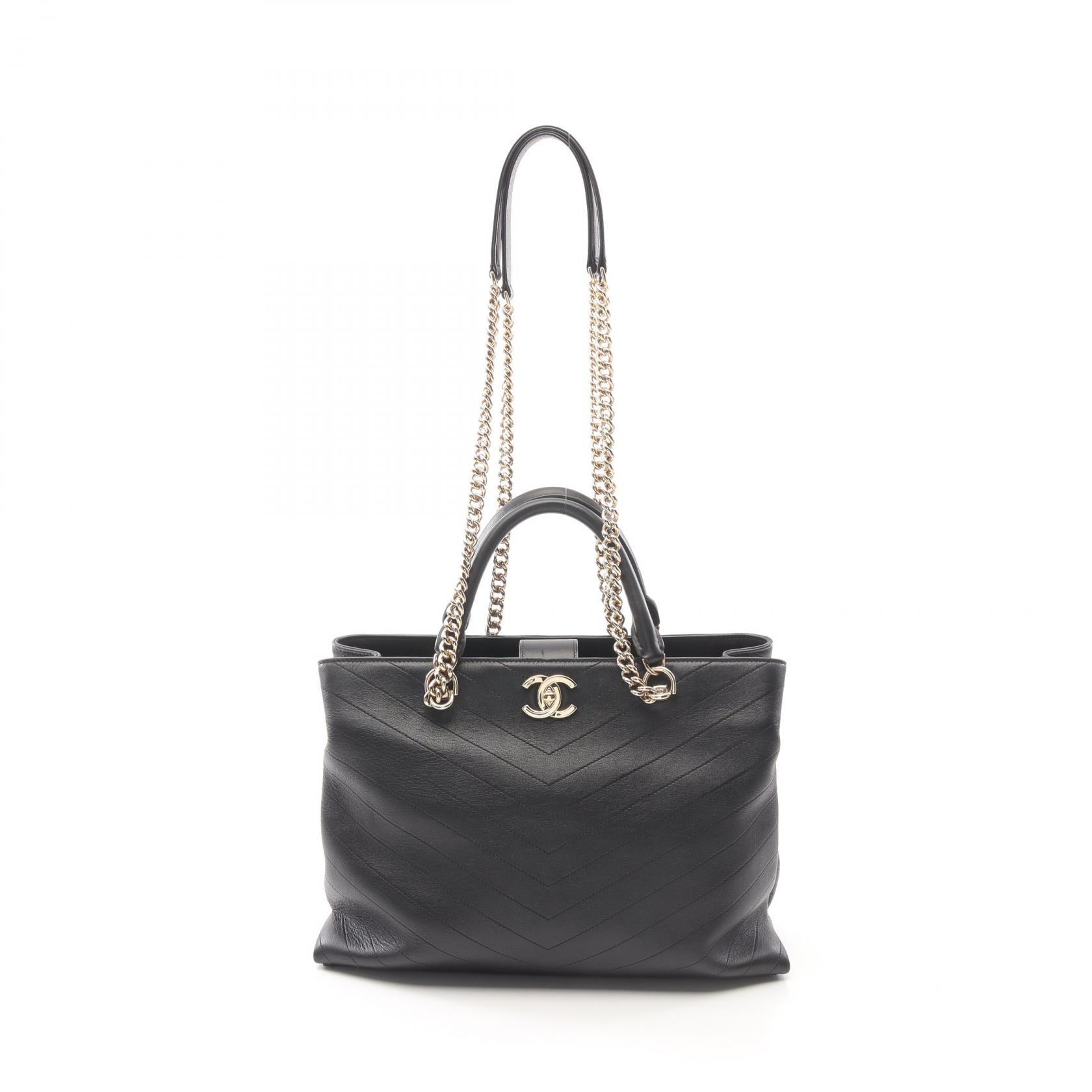 美品◆ CHANEL シャネル トートバッグ Vステッチ レザー シリアル有 楽天市場】シャネル vステッチ バッグの通販