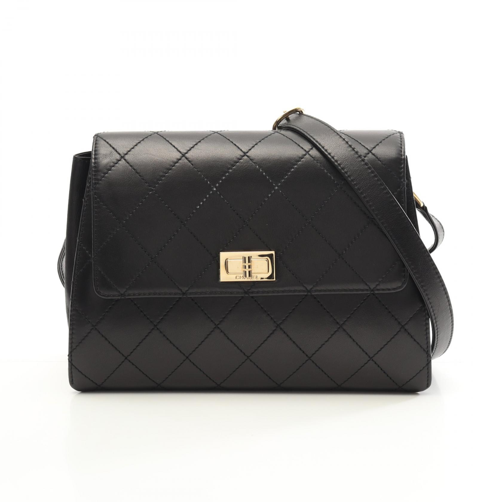 シャネル CHANEL 2.55 マトラッセ ショルダーバッグ バッグ ラムスキン（羊革） ブラック系 【中古】